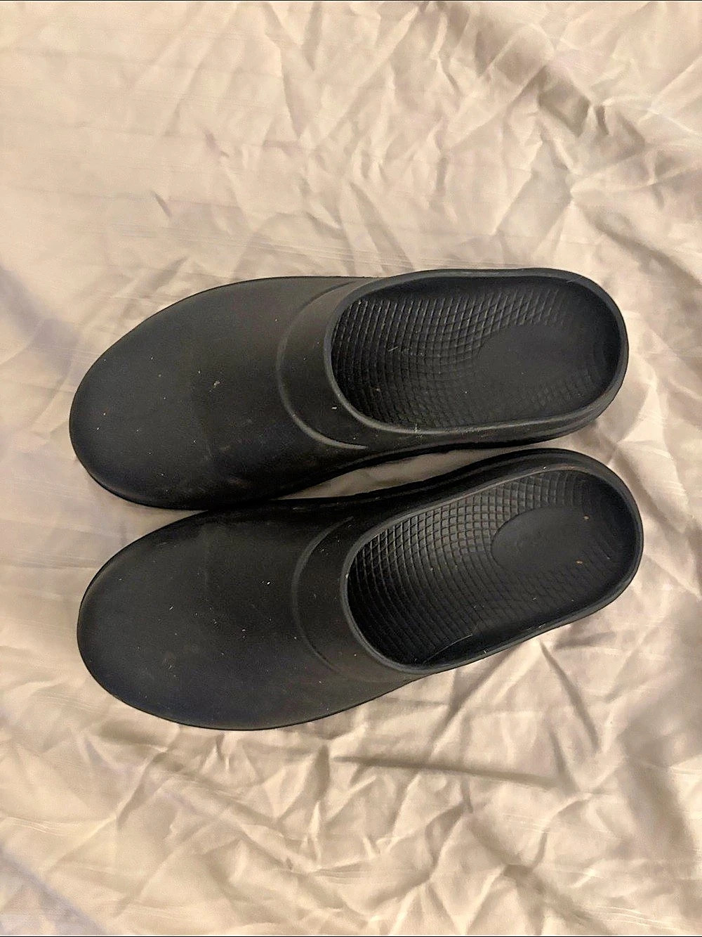 OOFOS OOcloog Recovery Clog Black Slip-On Clogs